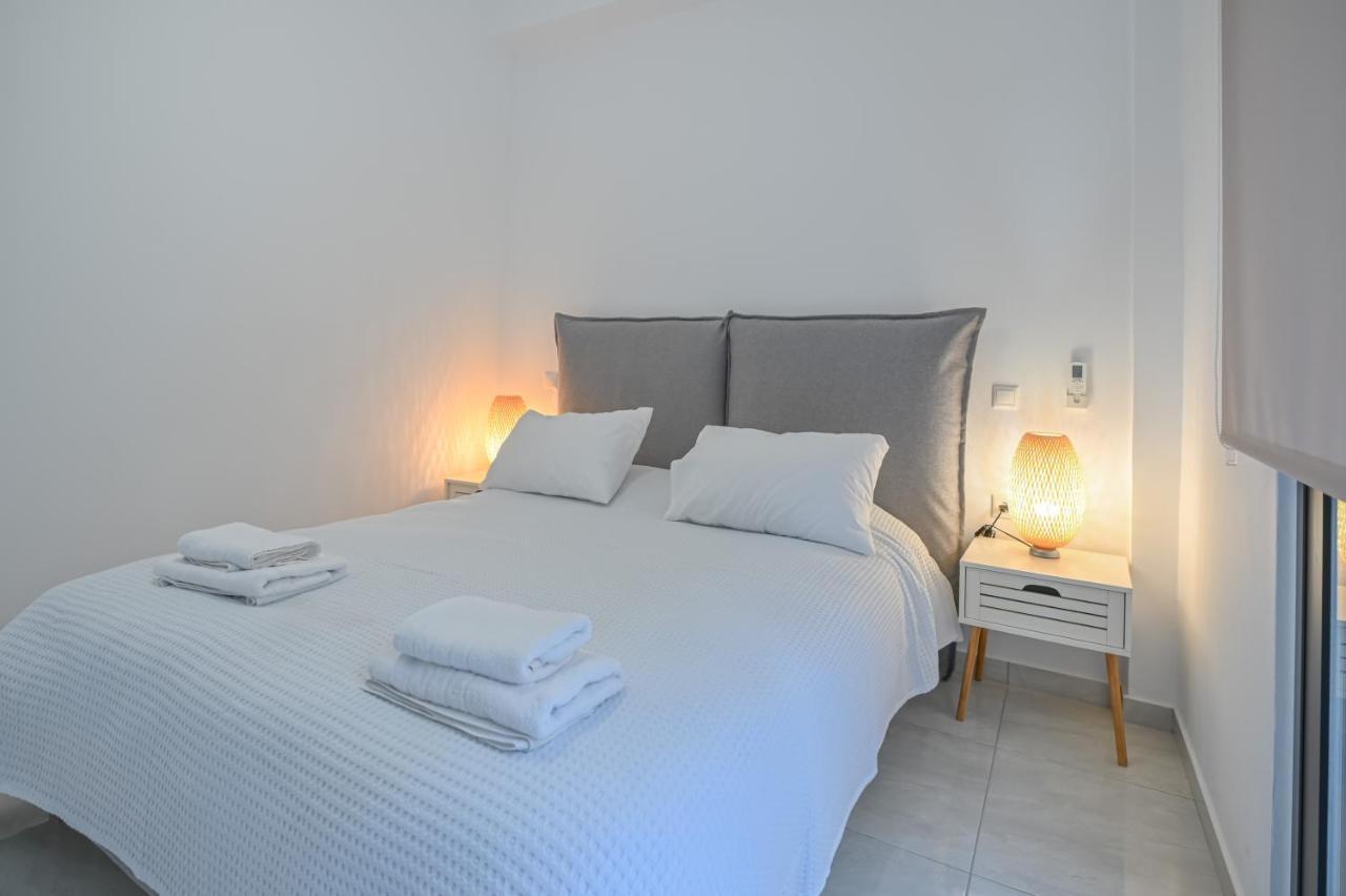 Moka Apartments Chrissi Akti Chania Exterior foto