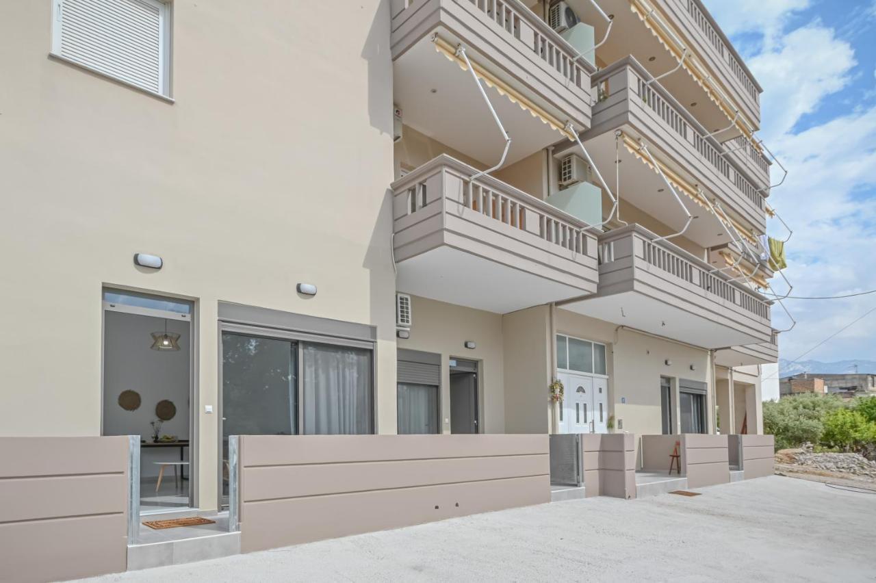 Moka Apartments Chrissi Akti Chania Exterior foto